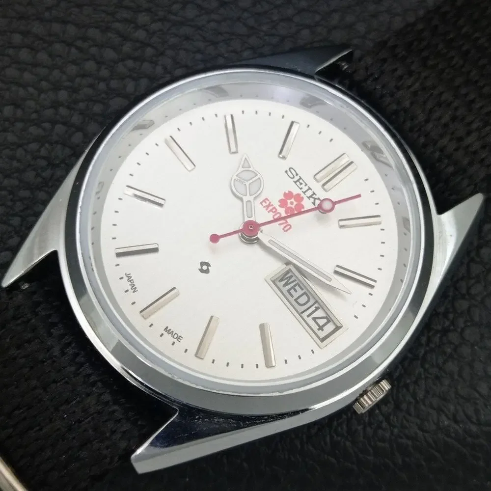 Vintage 1970 Expo Seiko Automatic Mens Silver Watch W/daydate & Red accents